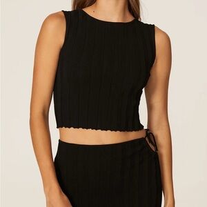 Aya Muse Black Ribbed Top Large